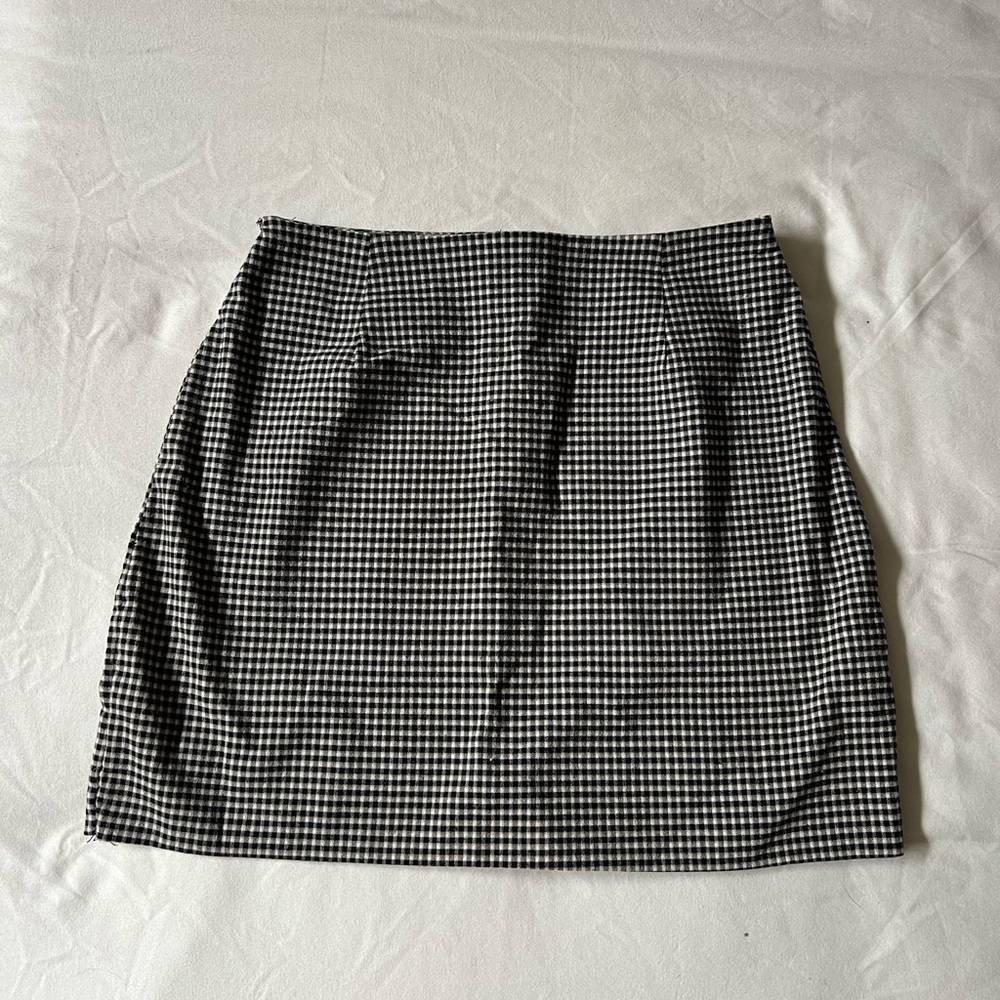 Black & white checkered mini skirt size S